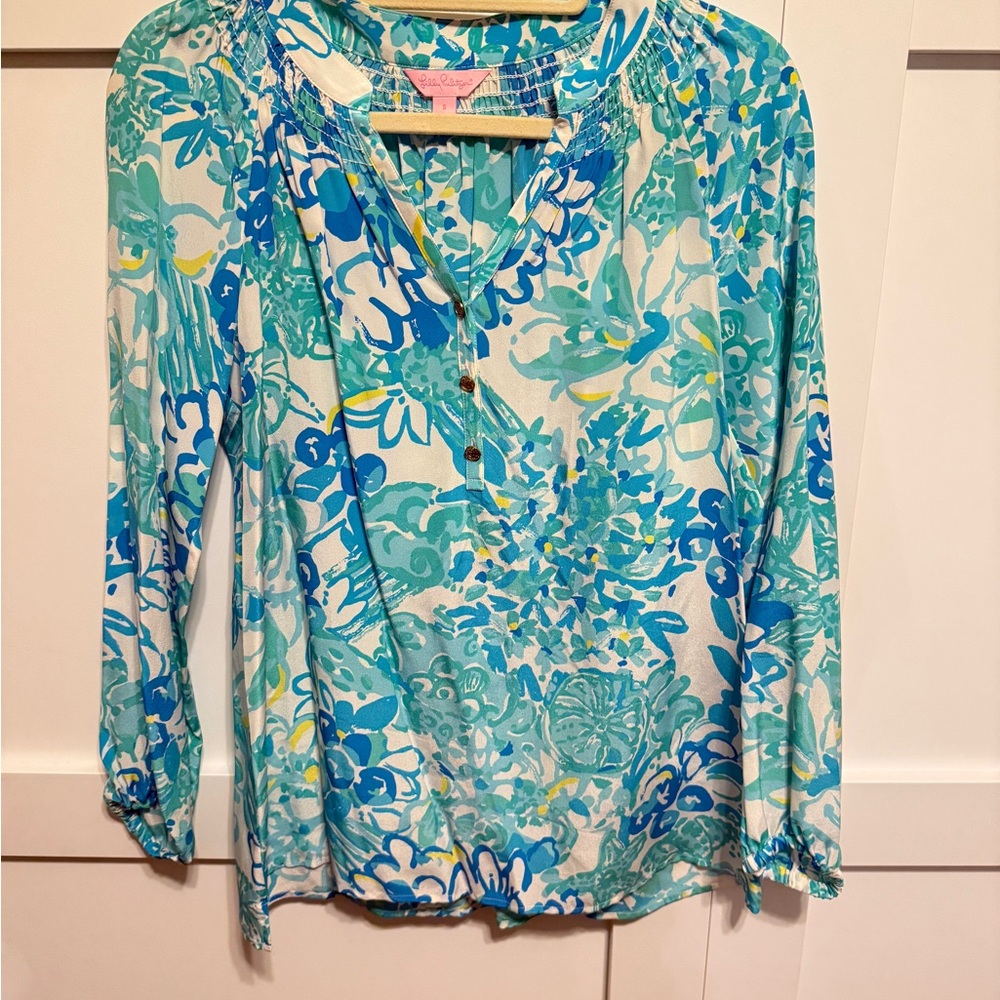 Lilly Pulitzer Women's Aqua and Blue Patterned Blouse